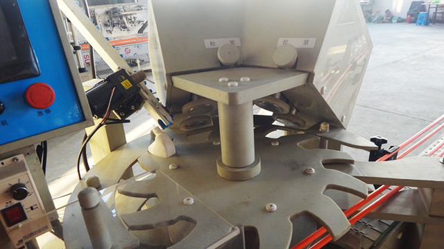 Drehplatte zum Verschließen.jpg