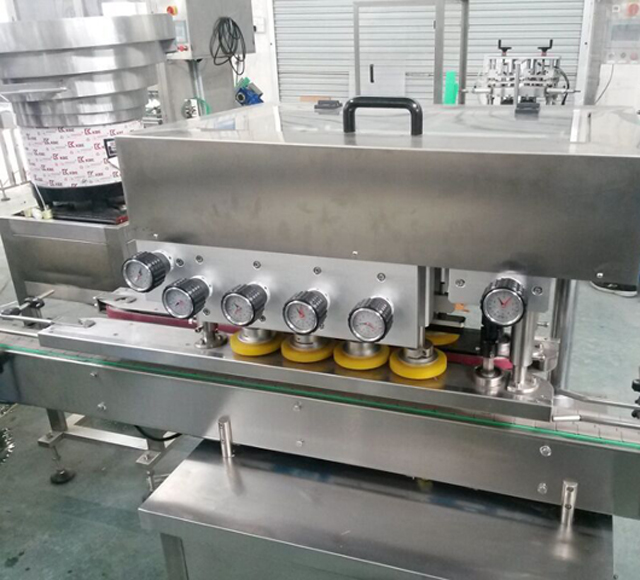 Abfüll- und Verschließmaschinen (4).jpg