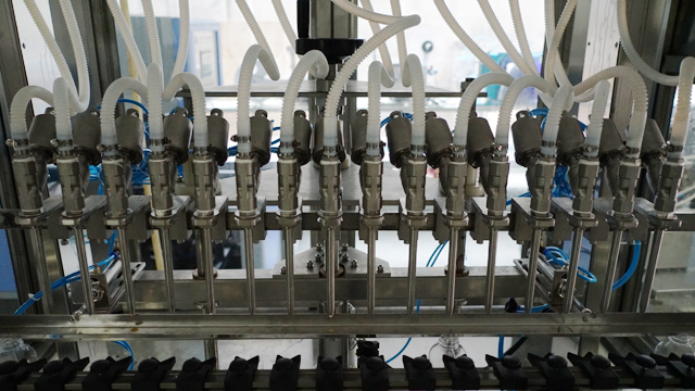 Abfüllmaschine Schwerkraft.jpg