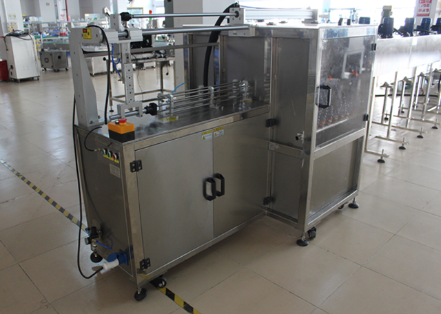 Maschine zum Waschen von Gläsern (3).JPG