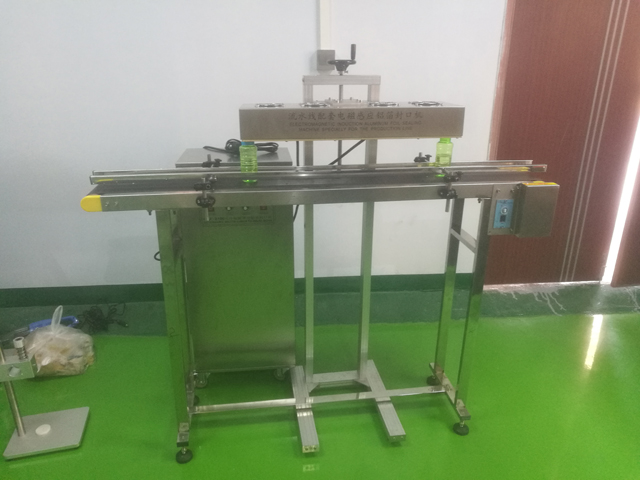 Induktionsschweißgerät automatisch (2).jpg