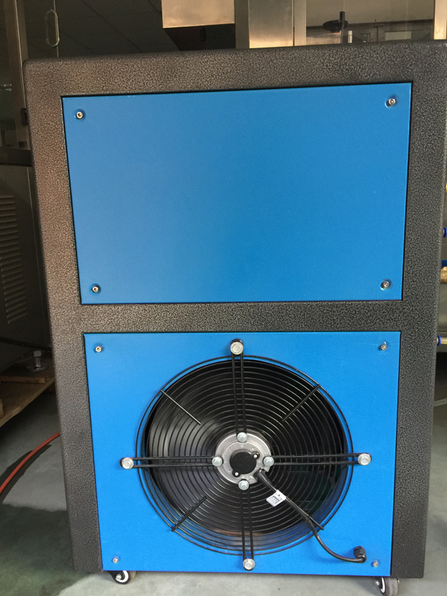 auxilliary equipment for filling sealing machines Kühler für Tuben, Füll- und Verschließmaschinenu.jpg