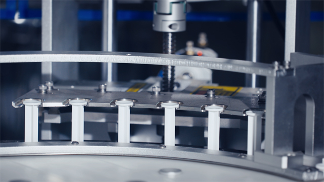 Abfüllen und Verstopfen für EU-Kunden.jpg