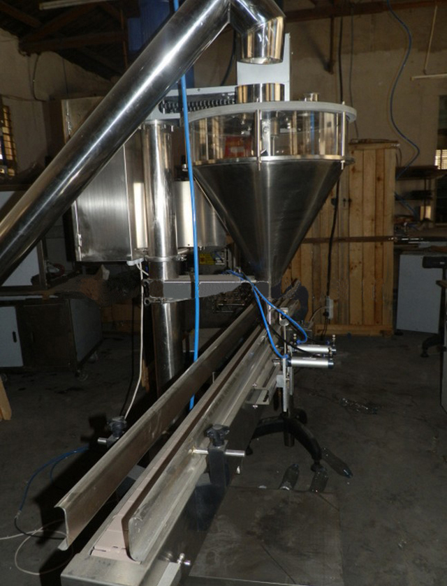 lateral shot for auger filling machine powder Schneckenfüller Mehlfabrik.jpg