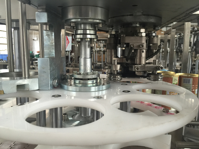 Position der Dosen während der Dosenversiegelung.jpg