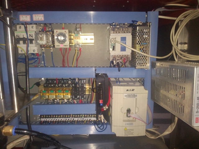 relays for filling sealing machines INSIDE Aluminiumtuben Füll- und Versiegelungsmaschinen.jpg