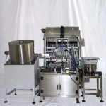 Monoblock-Abfüll- und Pressverschließmaschine für kleine Flaschen mit Haarpflegeöl