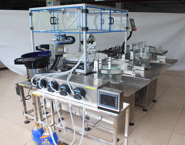 aktuelle Bilder vom Füllen, Verschließen und Etikettieren.jpg