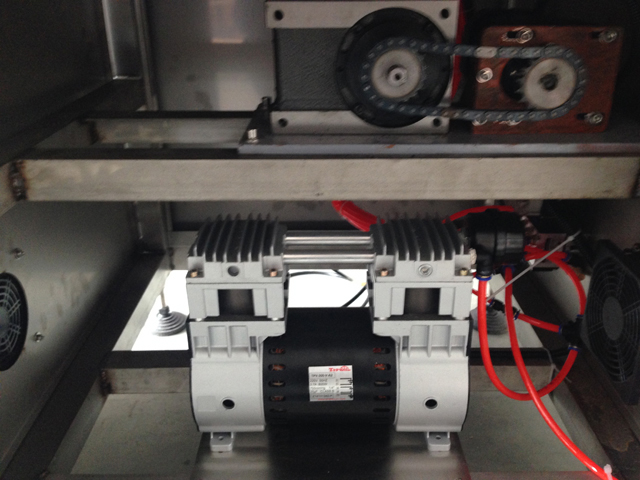 vacuum pump part from vacuum capping machine Vakuumpumpentank.jpg