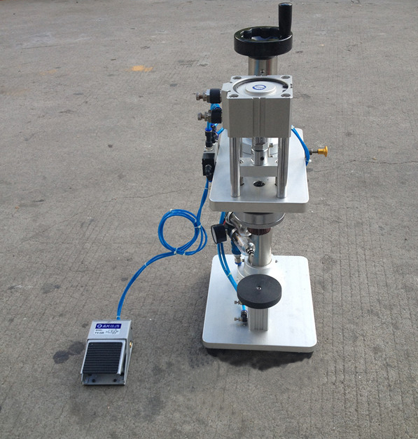 perfume pneumatic crimper equipments Parfüm pneumatische Crimper.jpg