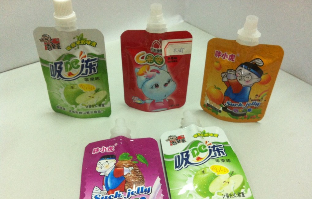 Einkopf-Ausgussbeutel zum Befüllen mit Trichter.jpg