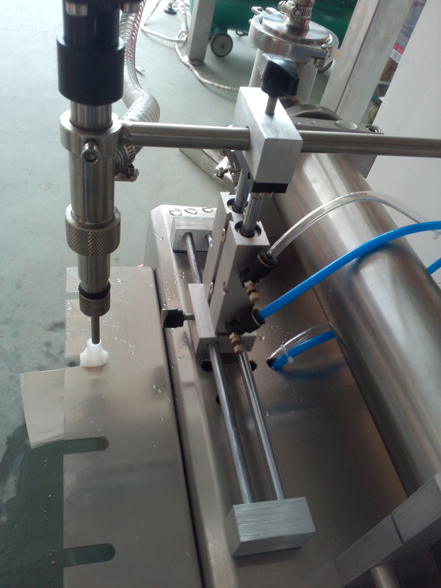 Edelstahl für Maschinen.jpg