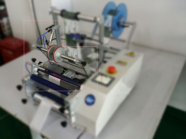 pneumatisches Presssystem Etikettierung.jpg