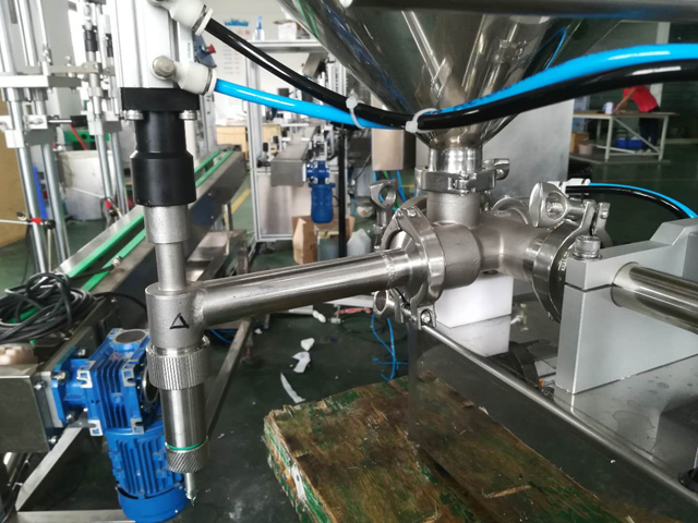 Fülldüsenteil für Füllmaschinen.jpg