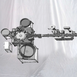 Maschine zum Befüllen und Verschließen kleiner Reagenzgläser mit horizontalem Aufkleberetikettierer