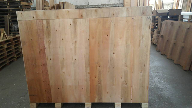 Kartonverschließer im Holzetui.jpg