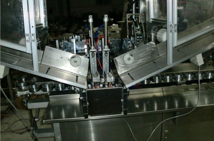 tubes filler sealeer equipment for tubes pastes cream Tuben füllen, verschließen, ausrüsten, automatisch einfügen.jpg