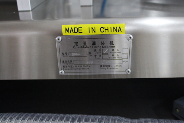 Doppelfülldüsen Füllmaschine.jpg